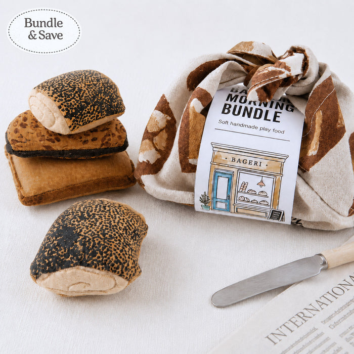 Toy bread bundle with a 'Bageri' label on a white background