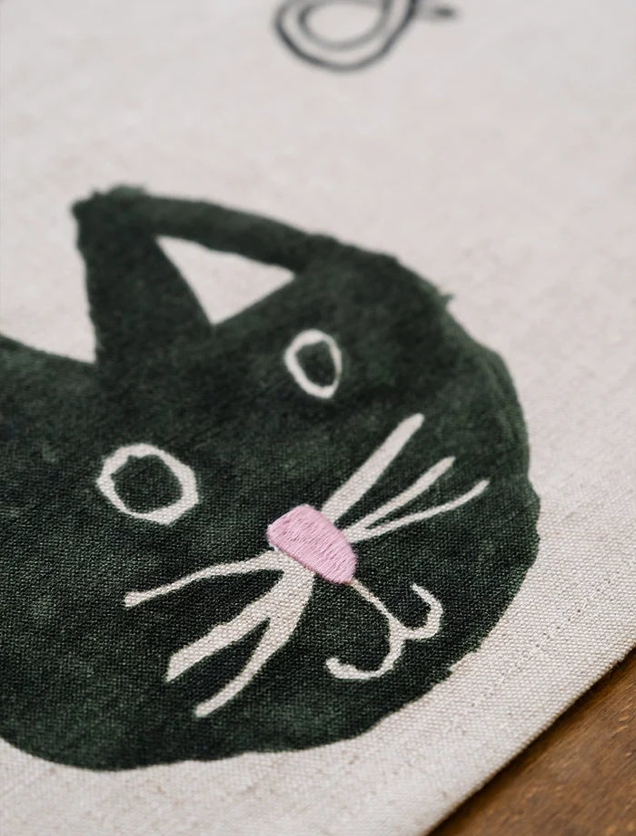 CAT AND MOUSE CHILD APRON
