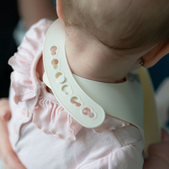 Catch It Silicone Bib Bunny Cream