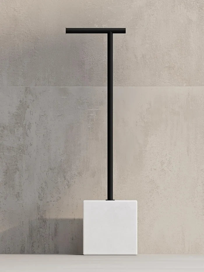 Freestanding Black Metal Toilet Paper Holder – Minimalist Bathroom Floor Stand