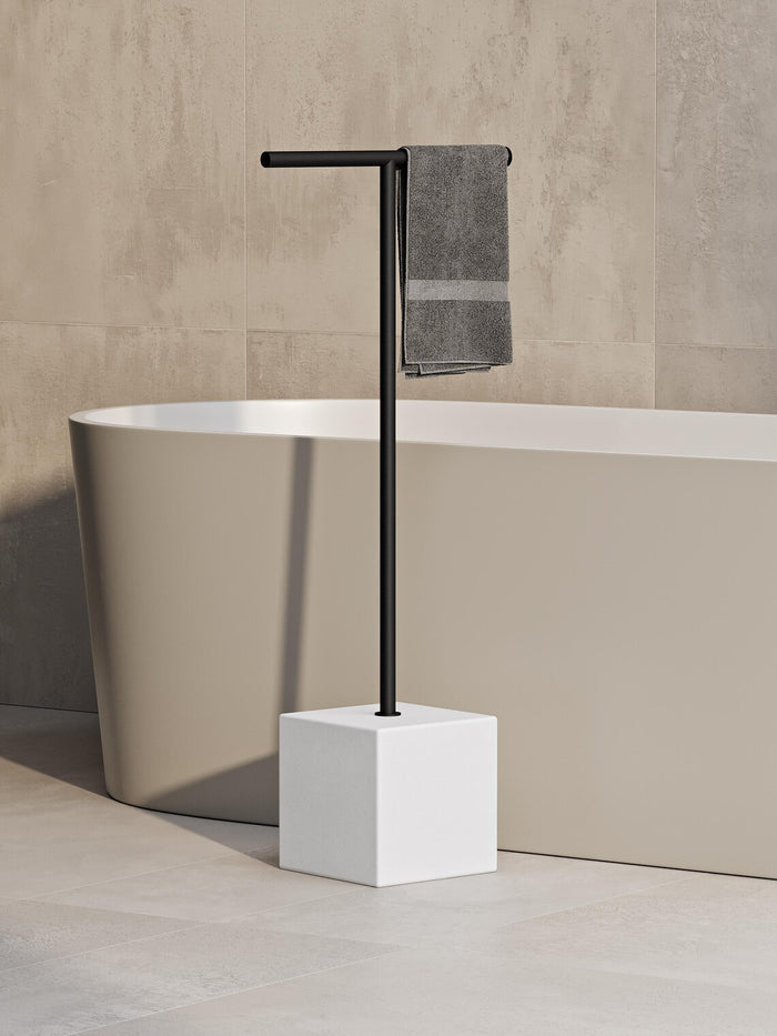 Freestanding Black Towel Rack Stand – Minimalist Bathroom Floor Holder, No Drill Installation