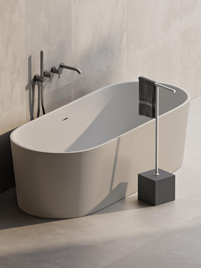 Freestanding Black Towel Rack Stand – Minimalist Bathroom Floor Holder, No Drill Installation