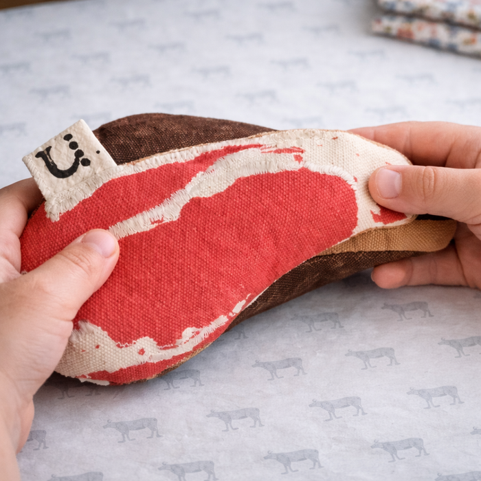 Ribeye Steak Toy – Raw & Cooked Sides - 1 Pcs