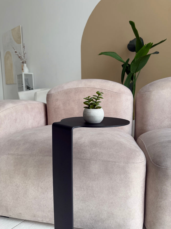 Round Metal Side Table – Minimalist Powder-Coated Steel, Black or White