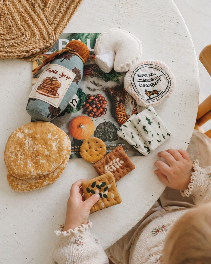 Salami, Camembert & Sesame crackers Play set  5 piece